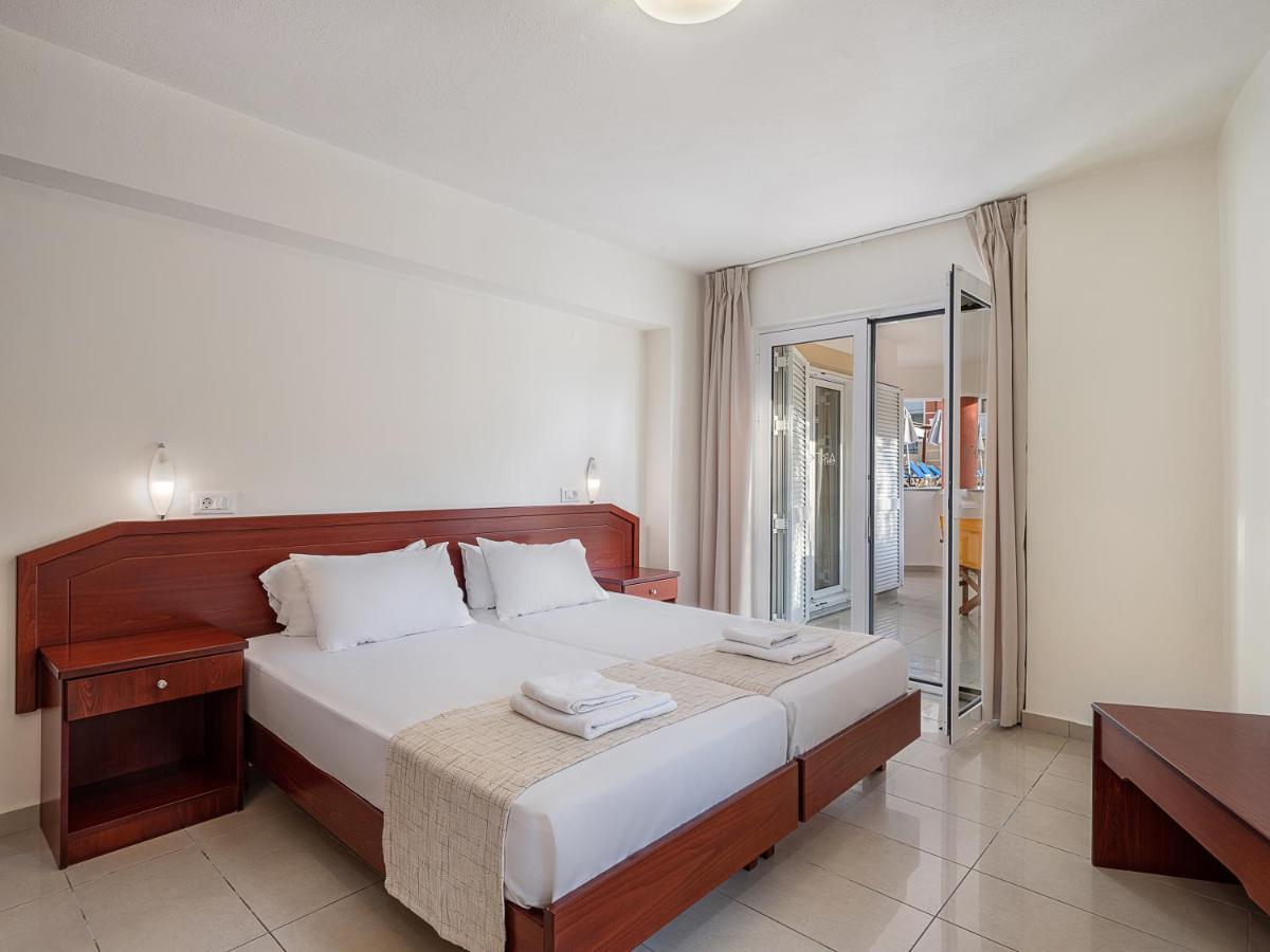 Artemis Apartments Stalos Quarto foto