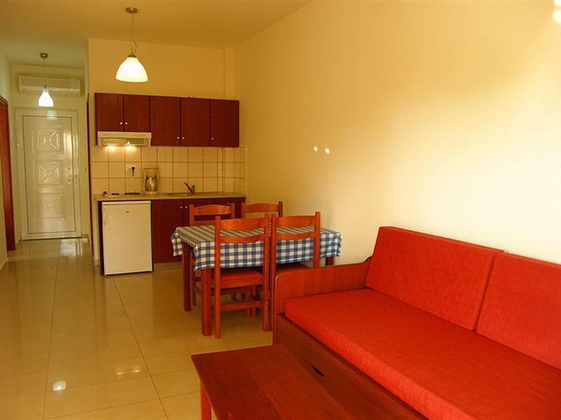 Artemis Apartments Stalos Exterior foto