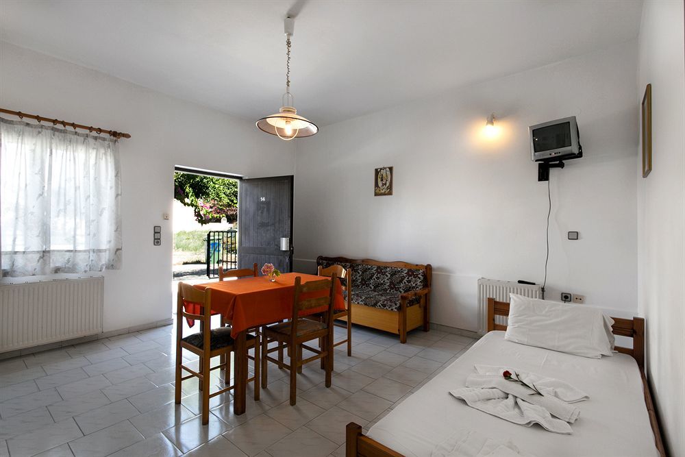 Artemis Apartments Stalos Exterior foto