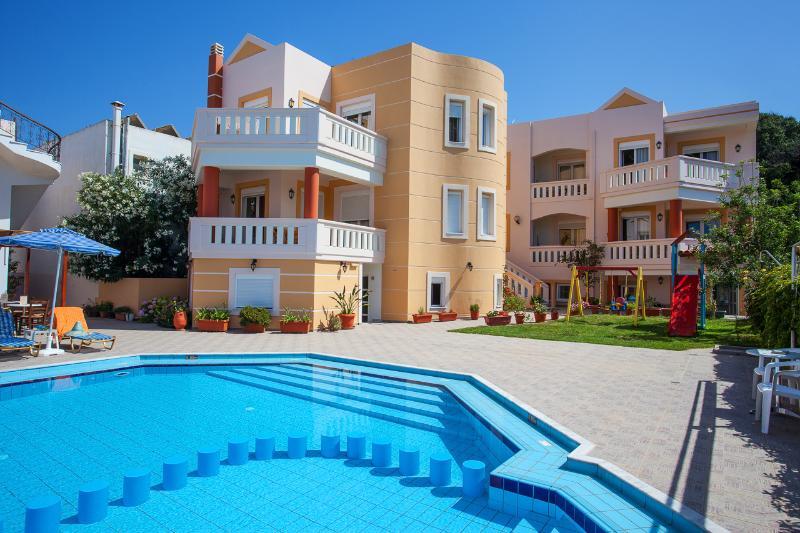 Artemis Apartments Stalos Exterior foto